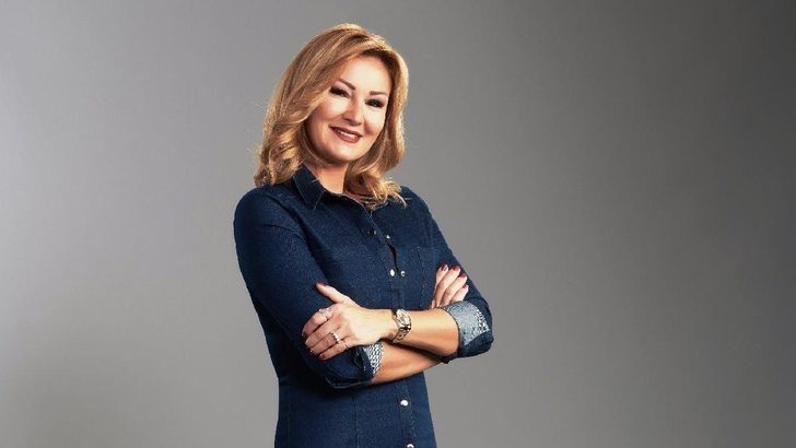 Pınar Altuğ, kendisinin bikinili halini gözetleyenleri ifşa etti!