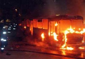 Öfkeli Polisler Bakanlık Binasını Yaktı 