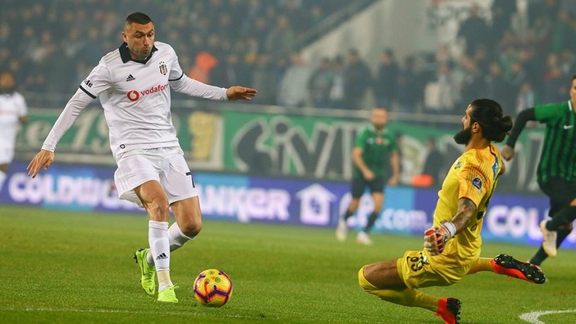 Beşiktaş ta Burak Yılmaz kararı