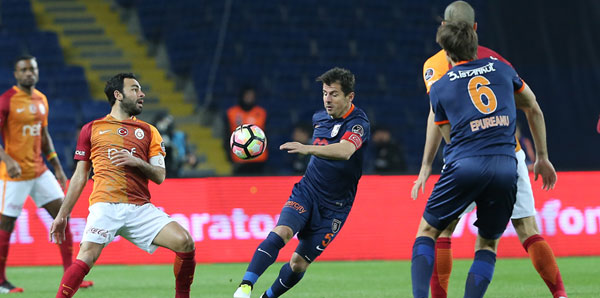 Son iki sezonun lideri Medipol Başakşehir