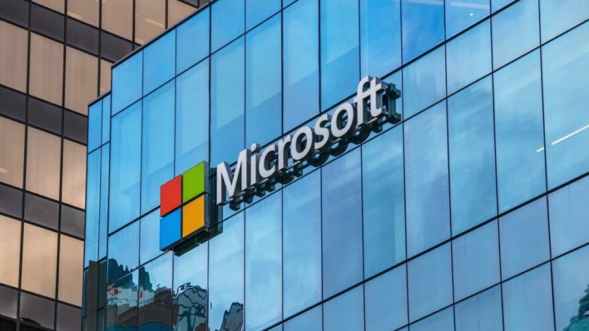 Microsoft ofise dönüşü erteledi