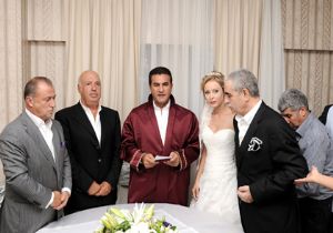 İbrahim`den Sürpriz Nikah