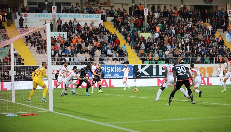 Alanyaspor, Göztepe ye boyun eğdi