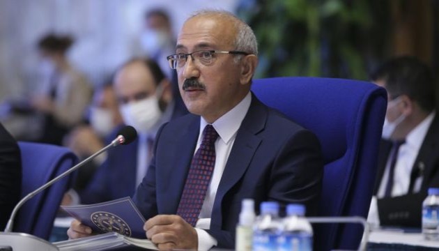 Bakan Elvan, Çinli firmaların yöneticileriyle görüştü