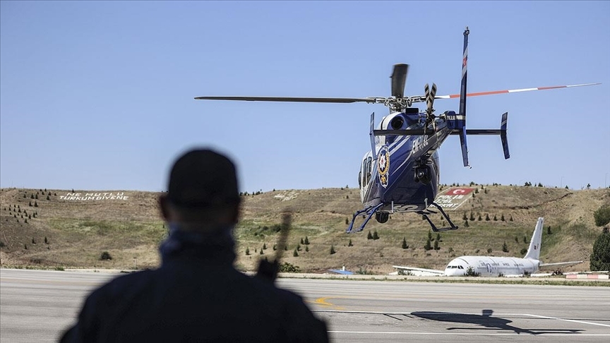 Ters şeritten ilerleyen araçlar helikopterle tespit edildi