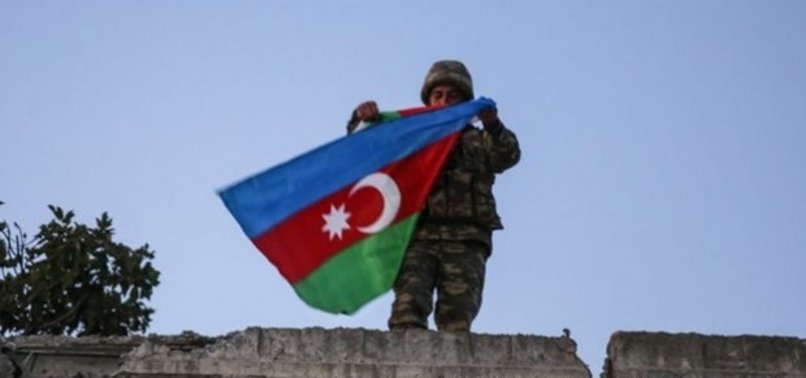 Laçın şehrine Azerbaycan bayrağı dikildi