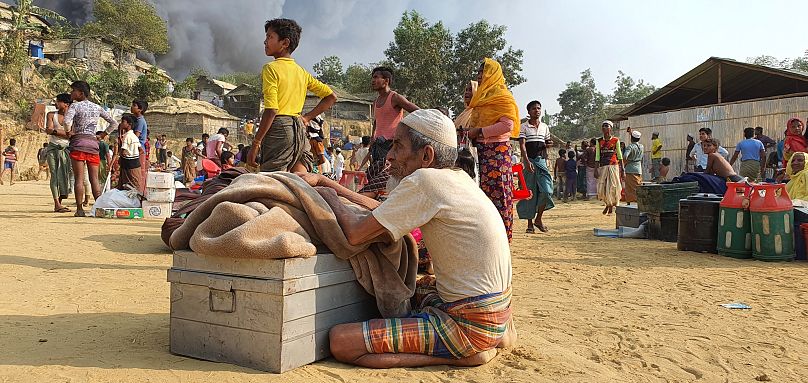 BM: Cox s Bazar da mülteci kampındaki yangın 12 bin kişiyi evsiz bıraktı