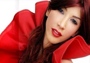 Hande Yener Bakkala Döndü! 
