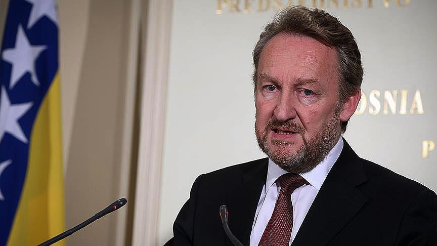 İzetbegovic ten Erdoğan a tebrik