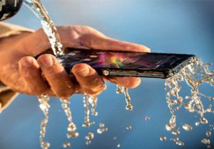 Sony den Su Geçirmez Akıllı Telefon!