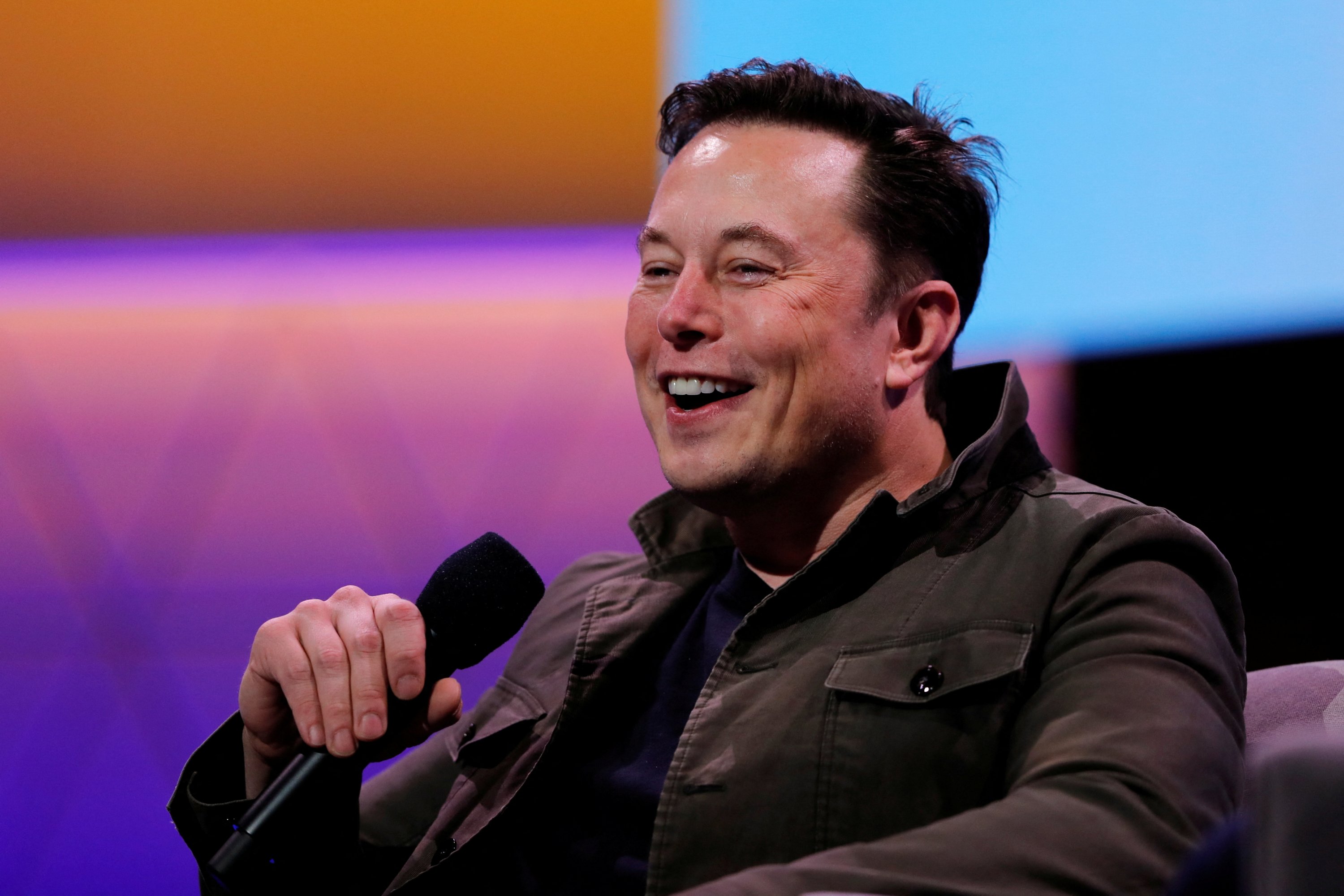 Elon Musk a dava şoku!