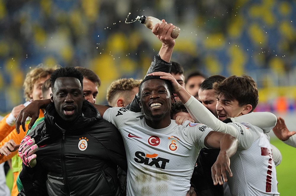 Galatasaray, Süper Lig de kırılması zor bir rekore imza attı!