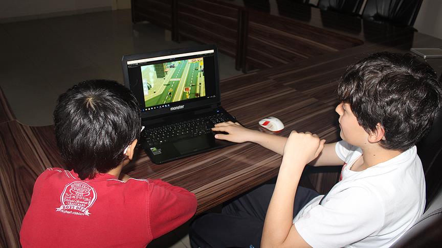 Çocukların internet kullanımına dikkat