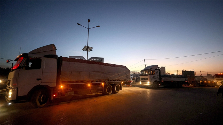 Filistin Kızılayı: Gazze ye en büyük insani yardım konvoyu gönderildi