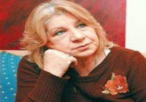 Ayla Algan: Botoksu Bırak, Makarna Ye