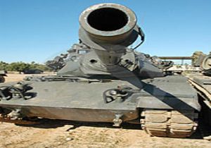 NATO, Kaddafi nin 17 Tankını Vurdu