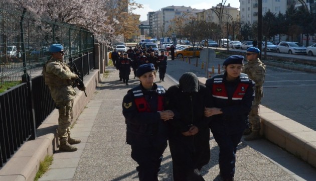 Eşini öldürüp kemiklerini yakan kadın tutuklandı