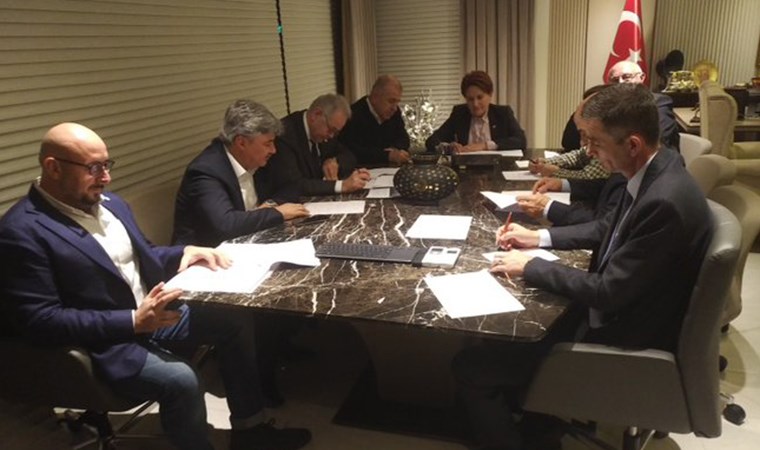 İYİ Parti den tezkere mesaisi