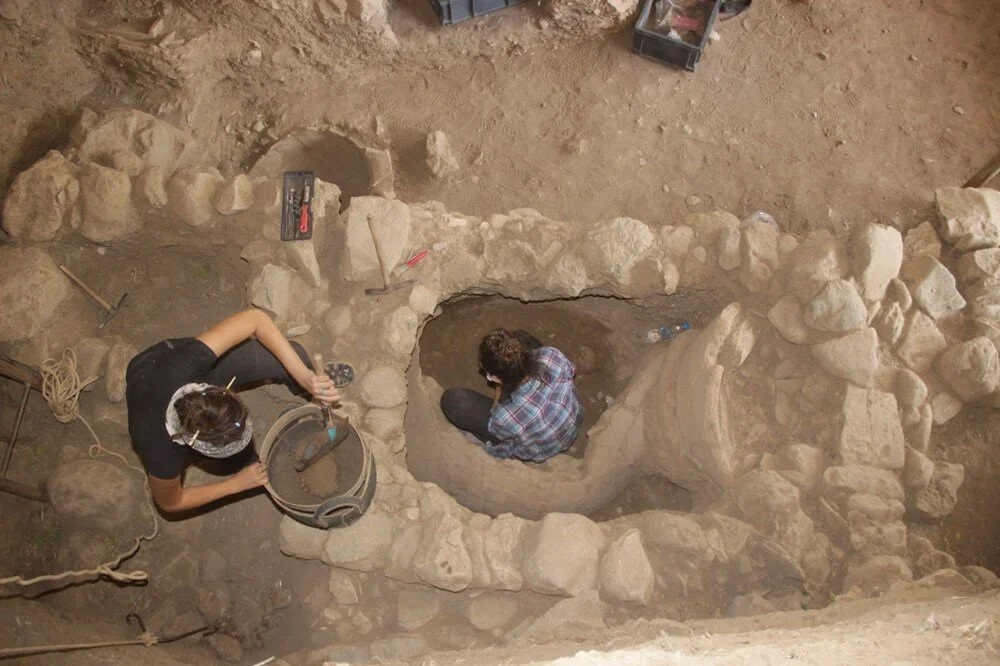 2 bin 400 yıllık mezar gün yüzüne çıkıyor