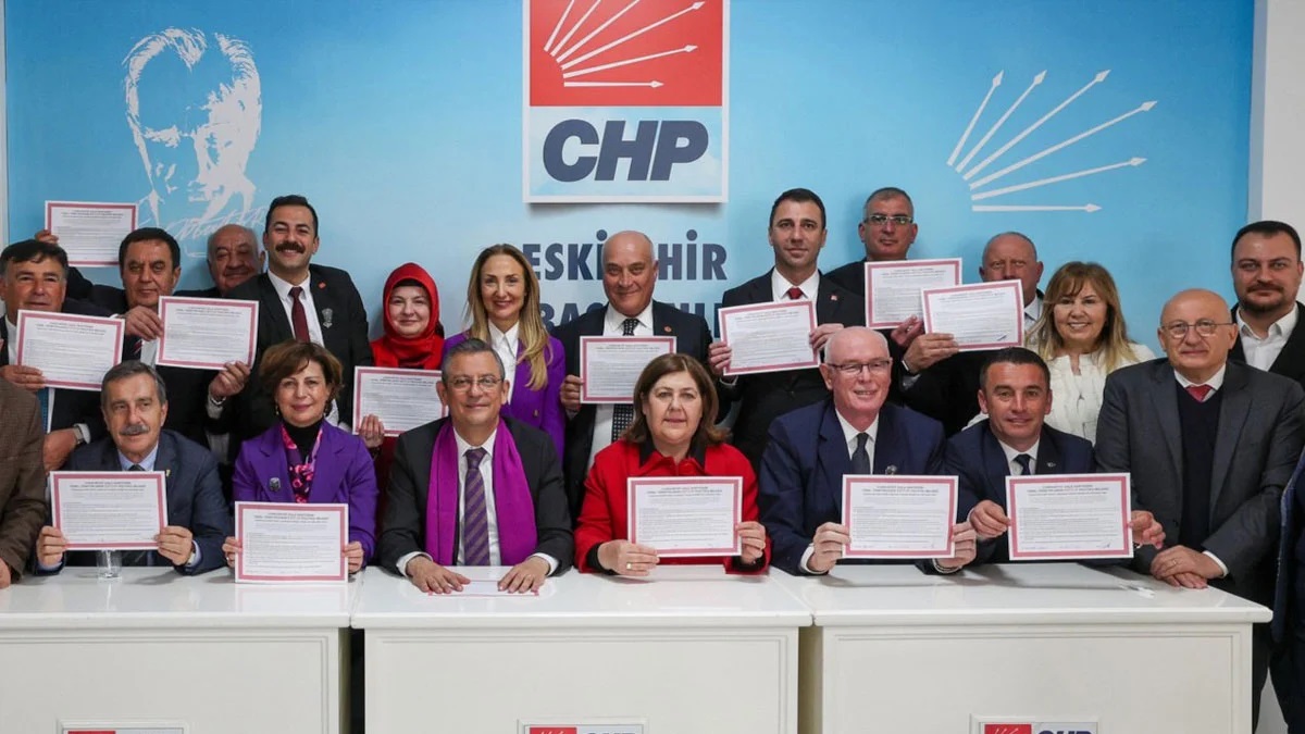 CHP li adaylar 8 Mart beyannamesini imzaladı