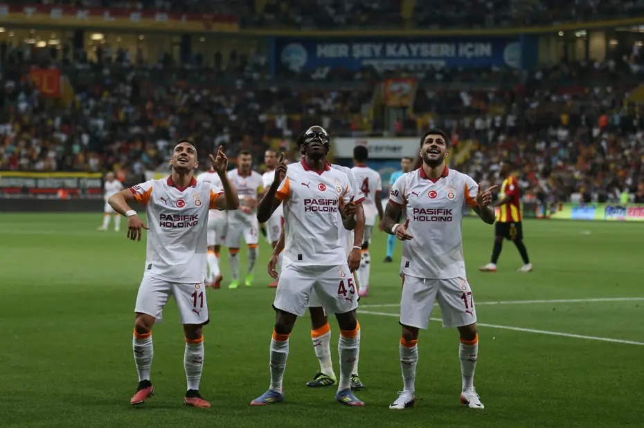 Galatasaray Süper Lig de 3 te 3 yaptı
