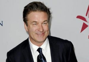 Oyun Merakı Alek Baldwin i Uçaktan Attırdı 