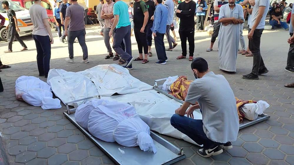İsrail bir kez daha Maghazi kampını vurdu: 7 ölü