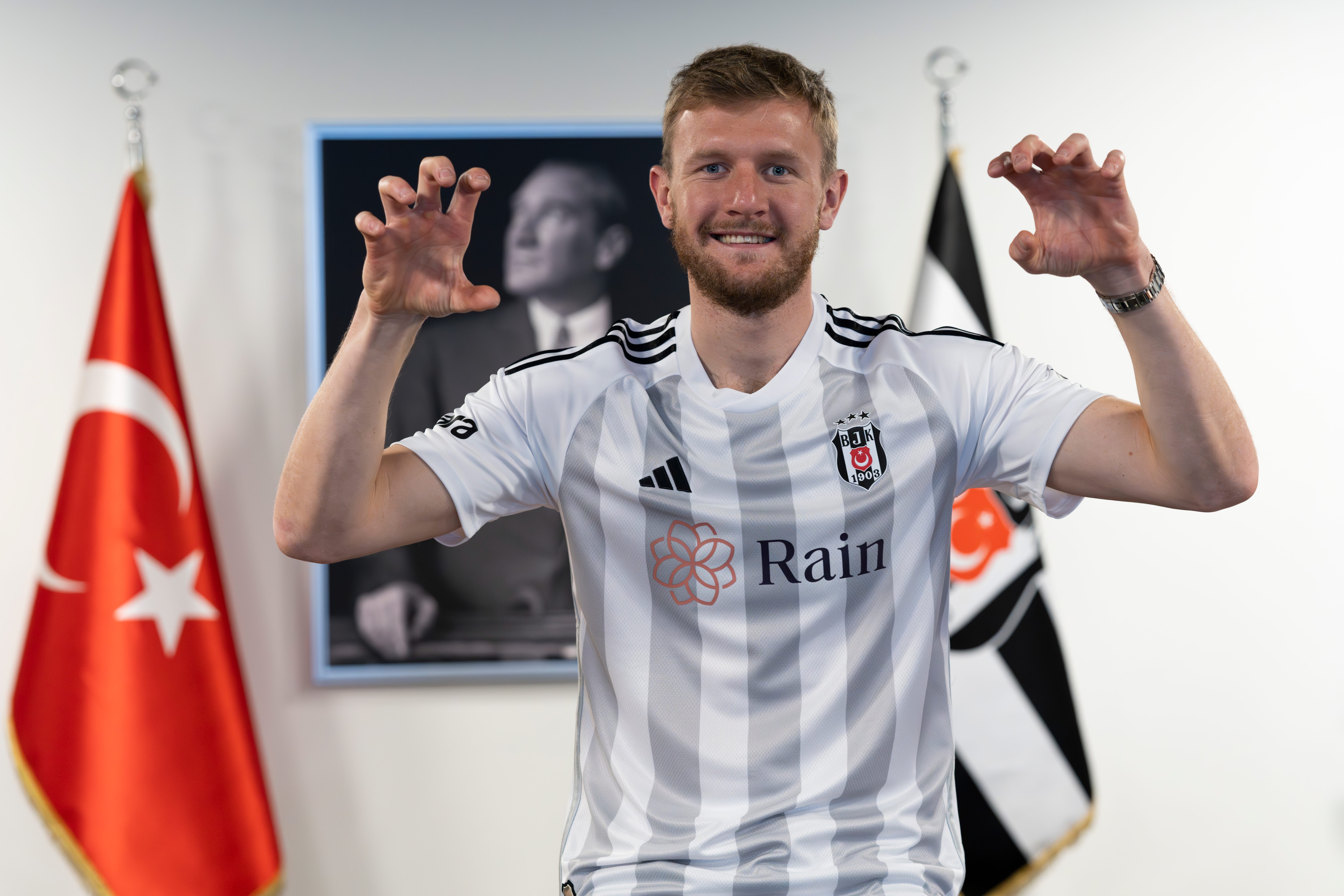 Beşiktaş ta flaş transfer