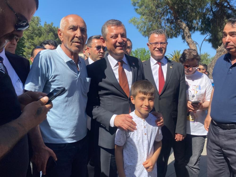 Özgür Özel e 9 yaşındaki adaşından sürpriz