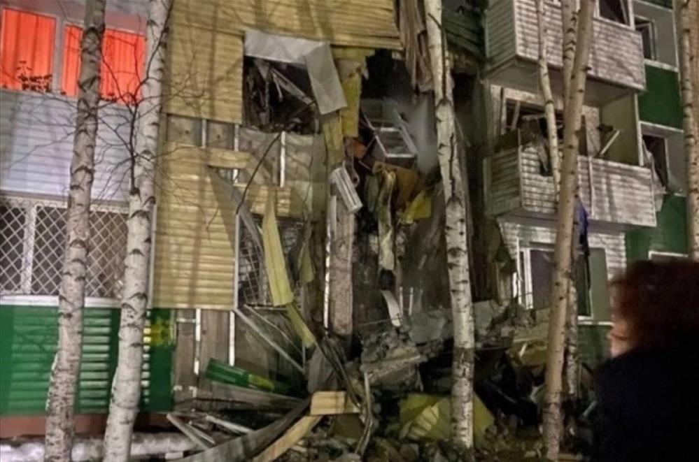 Rusya da 5 katlı binada patlama: 4 ölü, 10 yaralı