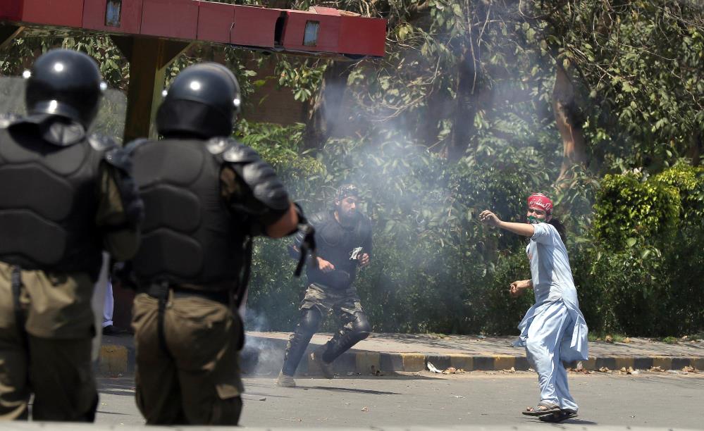 Pakistan’daki protestolarda can kaybı 8’e yükseldi