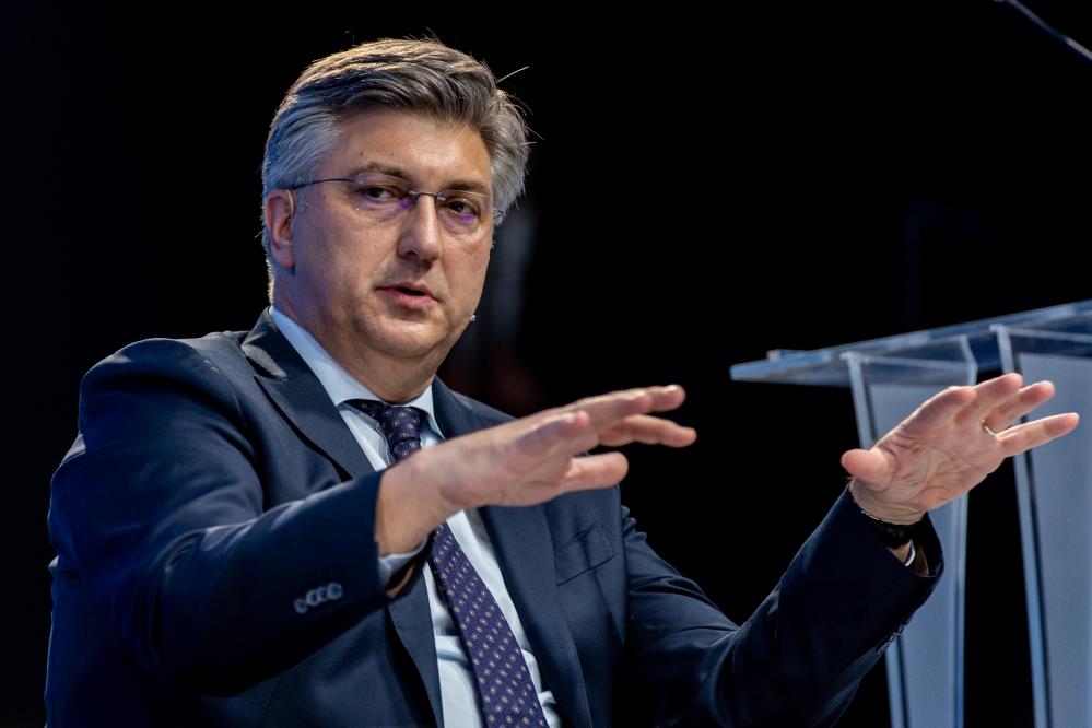 Hırvatistan Cumhurbaşkanı Milanoviç ten darbe iddiası