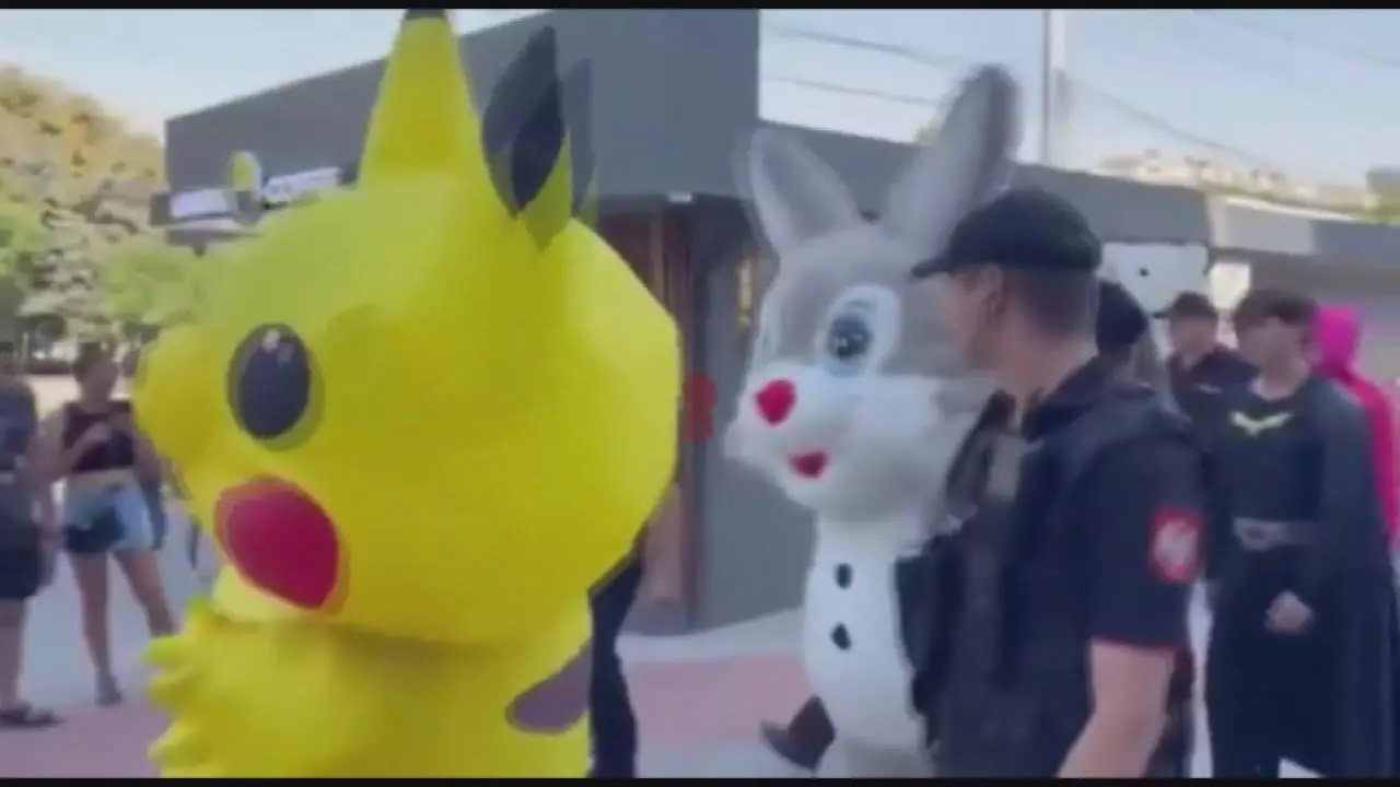 Pikachu gözaltına alındı