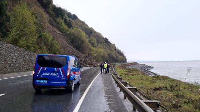 Yola çıkacaklar dikkat! Trafiğe kapatıldı