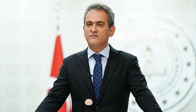 Bakan Özer müjdeyi duyurdu