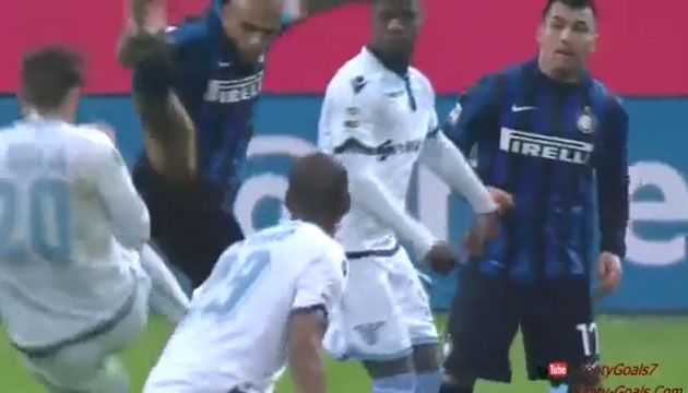 Melo Inter i yaktı
