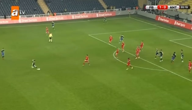 Şener den muhteşem gol!