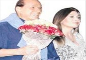 Berlusconi’nin Eşi 43 Milyon Avro Nafaka İstiyor
