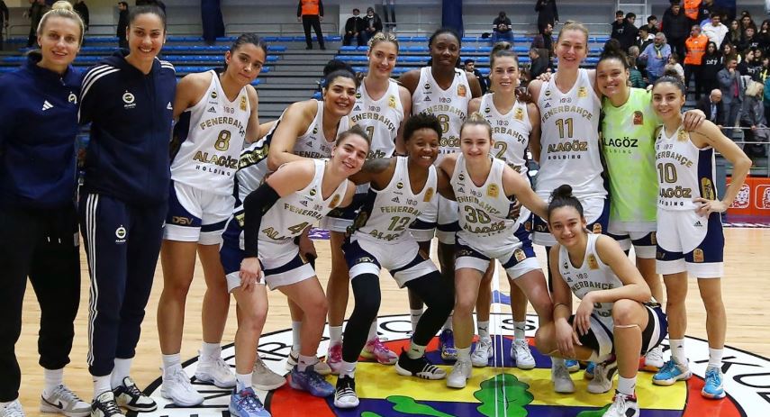 Kadınlar basketbolda Türkiye Kupası Fenerbahçe nin