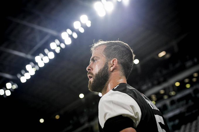 Miralem Pjanic Kovid 19 a yakalandı