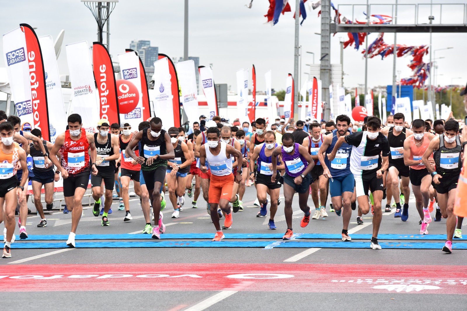 Vodafone İstanbul Yarı Maratonu koşuldu