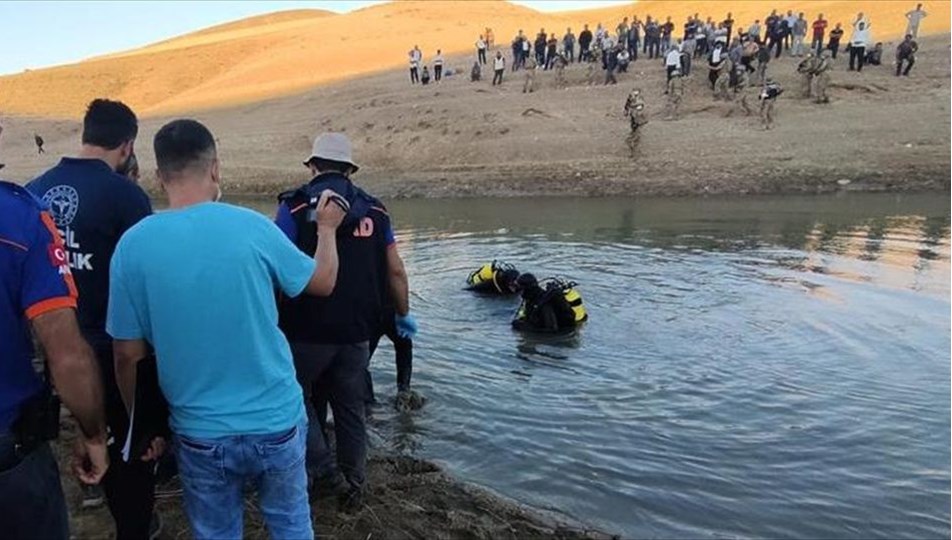 Siirt te baraj gölüne giren 2 kişi boğuldu