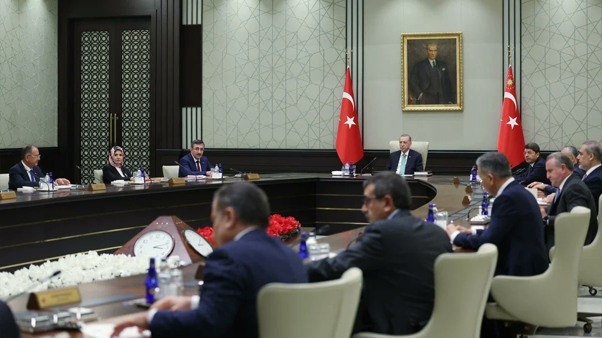 Bakanlar kurulu toplantısı başladı