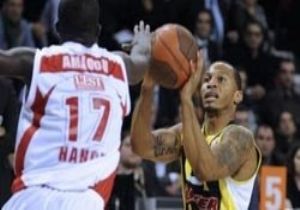 Fener Nancy i Yıkıp Geçti