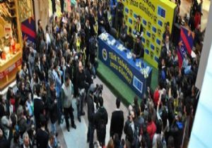 F.Bahçelilerin İmza Gününde Arbede!