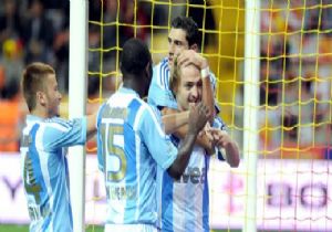 Fenerbahçe 4 te 4 Peşinde