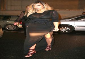  Kim Kardashian Sahalara Döndü!