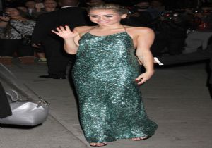 Miley Göz Kamaştırdı!