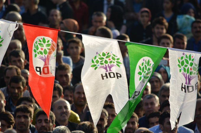 HDP Genel Merkezi önünde 6 gözaltı