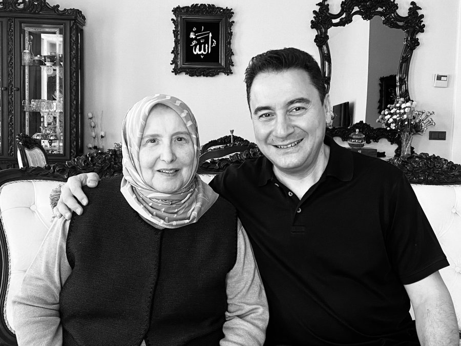 Ali Babacan ın acı günü!